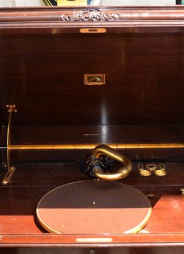 Gramophone
